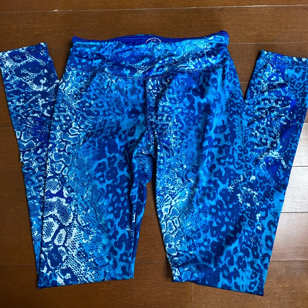 Blue leggings
